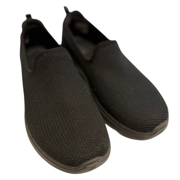 Skechers Go Walk Women’s Black Size 9 Slip On - Relaxed Fit Lightweight - Picture 1 of 8